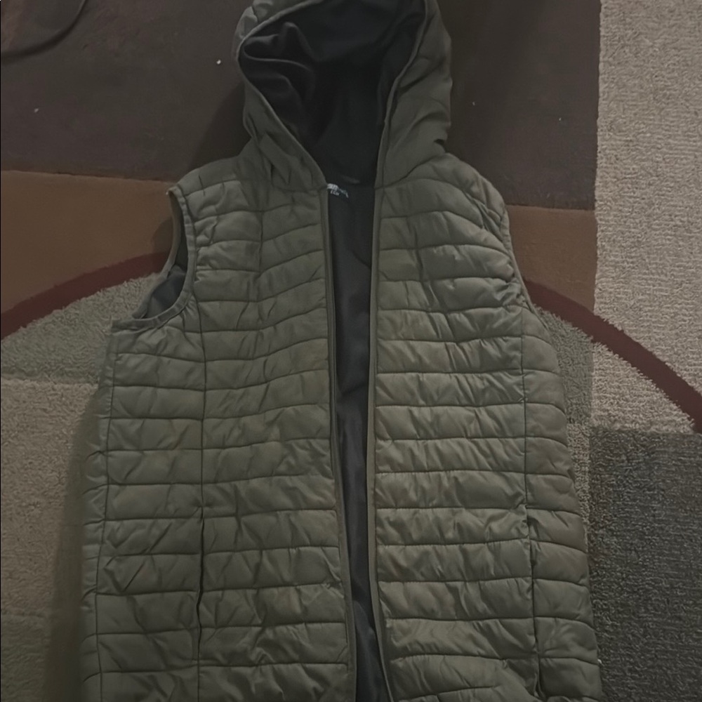 Designers Originals Green Quilted Vest Lightweight
